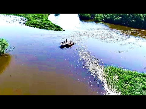 Видео: Рыбалка на краю света.Монстры жрут КРЭНКИ. Путешествие на Амур 3 серия