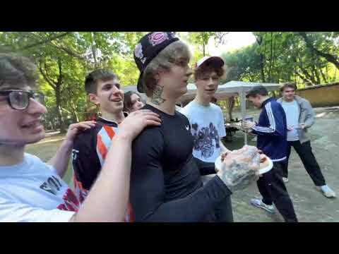Видео: ХАЗЯЕВА НА ШАШЛЫКЕ ПОСЛЕ ПЕЙНТБОЛА/ХОЗЯЕВА И РЕПЕРЫ/paradeev1ch, koreshzy, kuertov, WHOPLOHOYPAREN