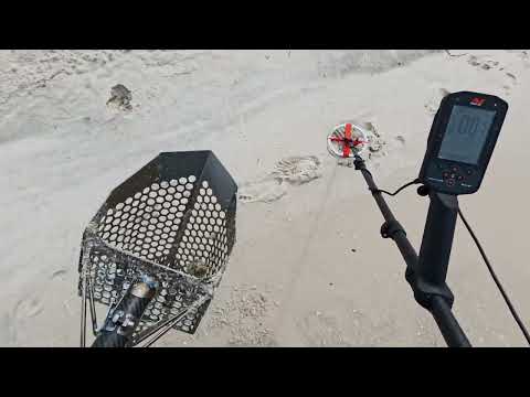 Видео: Металлоискатель на пляже Неаполя после урагана! Детектор Minelab Manticore снова в деле!