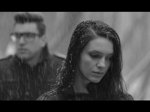 Видео: Robert Wauu - Az sum sam (Аз съм сам)