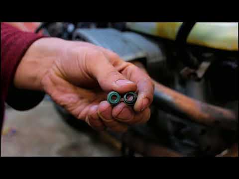 Видео: BMW R1100 замена маслосъемных колпачков