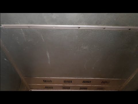 Видео: Переобшитый лифт МЛЗ, г/п 320 кг, V=0,71 м/с (ул. Соборная, 13, подъезд 1, г. Покров)