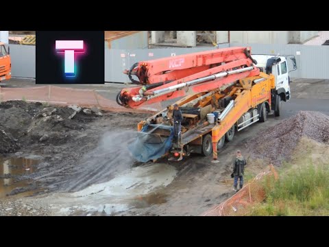 Видео: АвтоБетононасос будут промывать возле Стройки, и никак скобу было не закрыть.