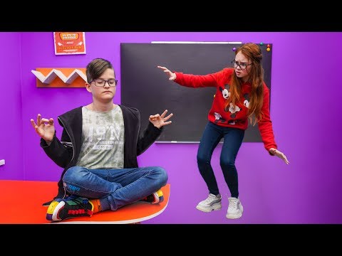 Видео: У КИРИЛЛА СУПЕРСПОСОБНОСТИ!!! ДЕВОЧКИ В ШОКЕ!!!