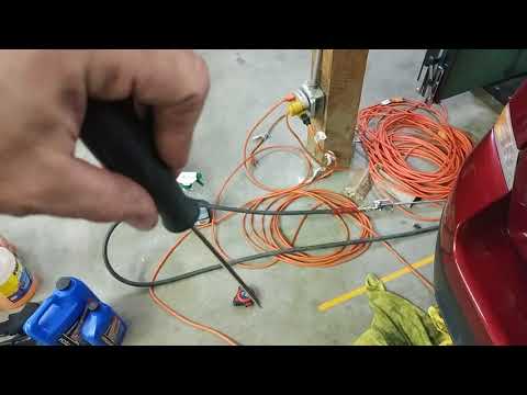 Видео: Замена трансмиссионной жидкости Jeep Patriot 2014 - 2017 годов выпуска.