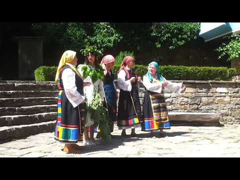 Видео: В ЧАСА ПО МУЗИКА - Фолклорен обичай Пеперуда