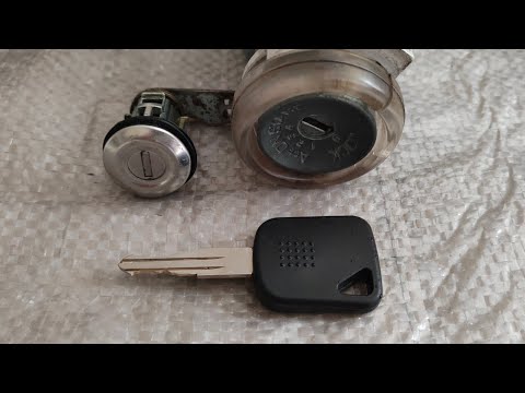 Видео: Изготовление ключа по личинке замка Subaru Impreza 1998г. Екатеринбург.