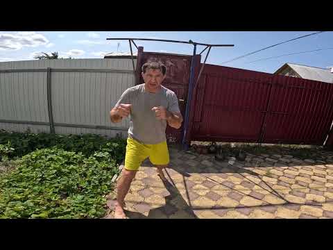 Видео: Невидимые удары ногами. Случай в деревне