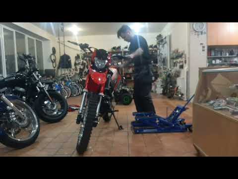 Видео: Распаковка, сборка мотоцикла Racer RS 300 XVR