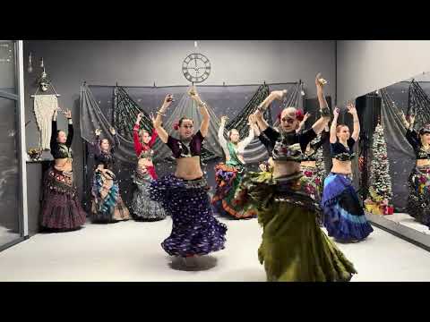 Видео: Новогодняя вечеринка в честь открытия студии Shangri-La!