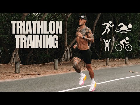 Видео: МОЙ СПЛИТ ТРЕНИРОВОК ПО ТРИАТЛОНУ | Плавание, велосипед, бег, спортзал!