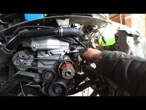 Видео: Замена помпы 406 го двигателя.