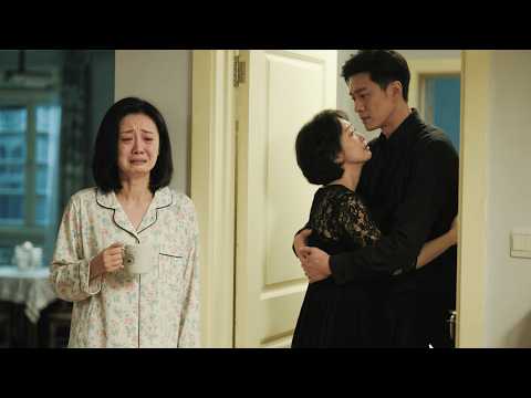 Видео: После того как жена ждала всю ночь, она открыла дверь и увидела, как муж держит другую женщину.