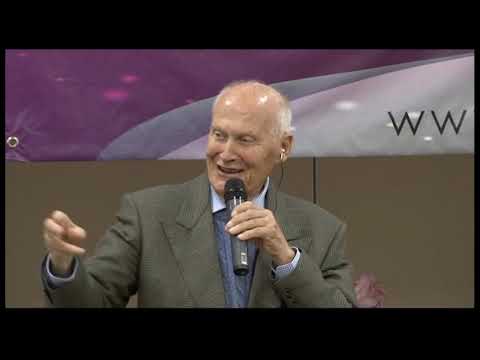 Видео: «О болезни». Берт Хеллингер  /Bert Hellinger  "About  the  disease" #расстановки #болезнь #исцеление