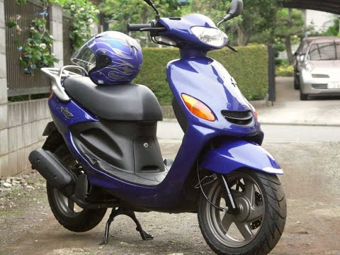 Видео: Обзор скутера Yamaha Grand Axis 100. Зачем он нужен?