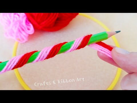 Видео: Красивая 3D Роза из Пряжи - Удивительный Трюк с Пальцем чтобы Сделать Цветок - Простой Дизайн Цветка