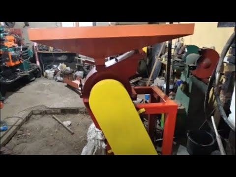 Видео: мощная зернодробилка от 220в двигатель пост-тока 4.5 кВт 3000 об.super powerful 220v grain crusher