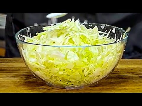 Видео: Самый ВКУСНЫЙ РЕЦЕПТ КАПУСТЫ! Потрясающая Тушеная капуста на сковороде. Рецепт вкусной капусты.