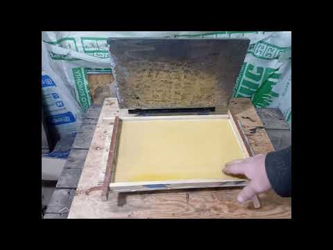 Видео: Прес для изготовления вощины часть 2.