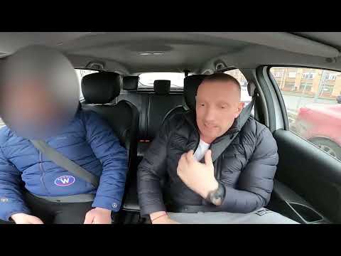 Видео: Таксист лоханулся не взял оплату долларами