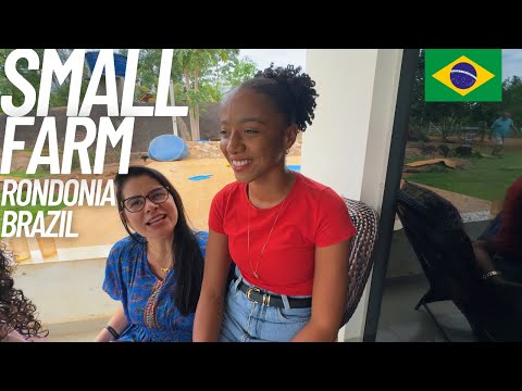 Видео: Посещение бразильской чакары (небольшой фермы)