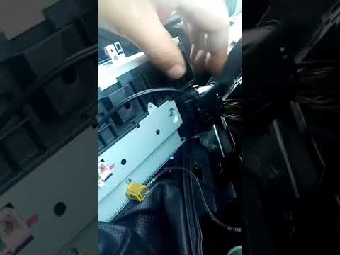 Видео: Замена Магнитофонов  С Mercedes А класса w169 2005г на Mercedes Вито  w639 2012