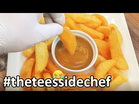 Видео: Соус карри от Easy Chip Shop! Аутентичный рецепт от настоящего северянина! Плюс картофель фри!
