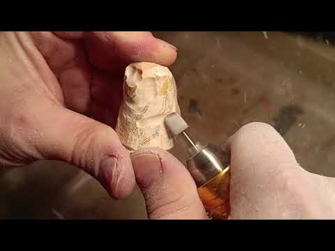 Видео: Нэцкэ "Обезьянка с каштаном".