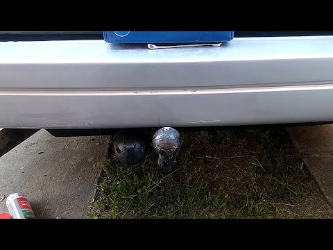 Видео: Как снять задний бампер с фаркопом Пассат Б3 / How to remove rear bumper with a tow bar passat 35i