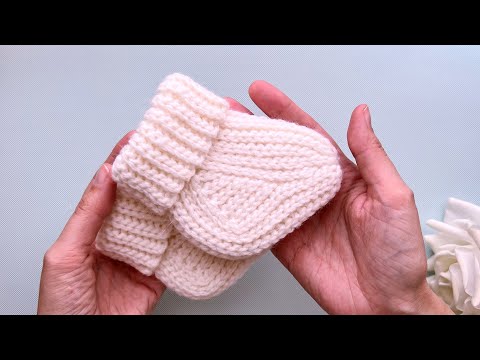 Видео: 🧸🧶 Милые и уютные: Вязаные носочки крючком для новорожденных малышей