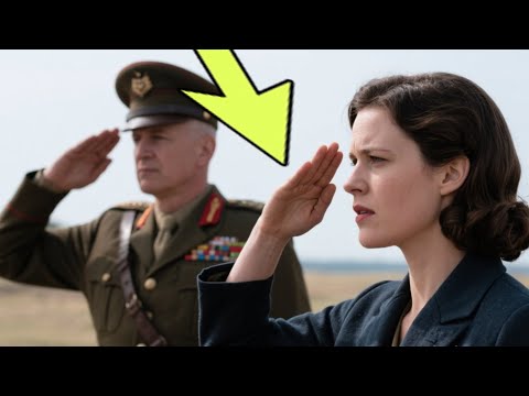 Видео: Она отказалась отдать честь генералу — и прошептала имя, от которого он замер