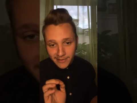 Видео: Сказки Е.Клюева,читает Артём Минин