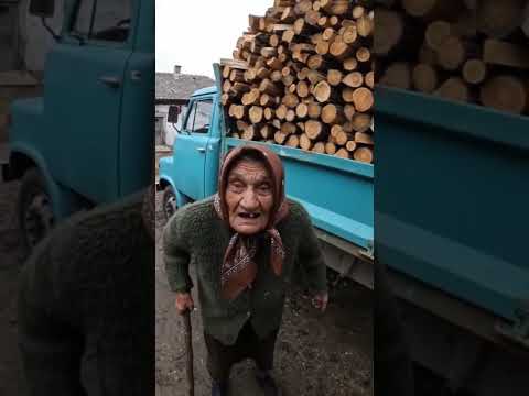 Видео: Бабата знае, няма да я лъжете, ей! 😄😆😁