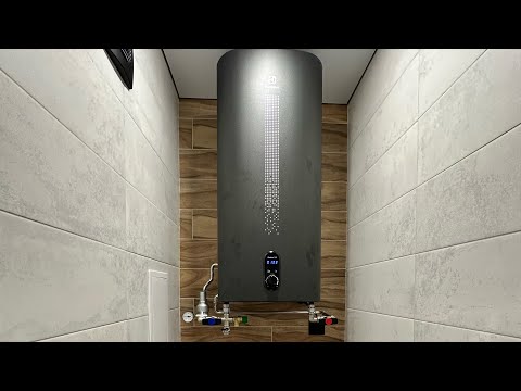 Видео: Монтаж электрического накопительного бойлера Electrolux EWH 50 Gladius 2.0