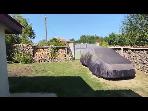 Видео: Къща + къща за гости в с. Господиново, община Бяла