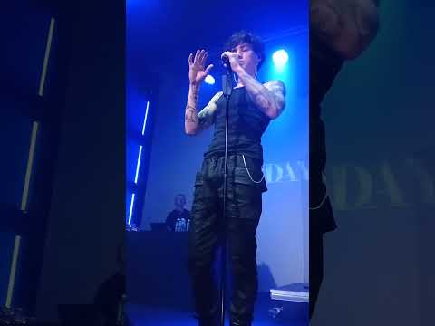 Видео: САРАТОВ 11 АПРЕЛЯ 🔥 ФАНАТКА ШАПИТО 💟#xolidayboy