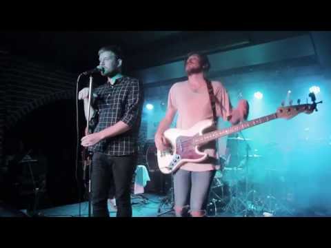Видео: Концерт группы VLNY в кафе Розмарин. Саранск. 2 октября 2016