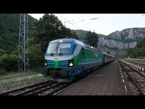 Видео: Любимите привечерни бързаци 2616 и 7625, начело с 80 070 и 44 175, уловени на Лакатник....