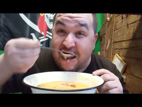 Видео: Обжор - щи из пятачка с грибами