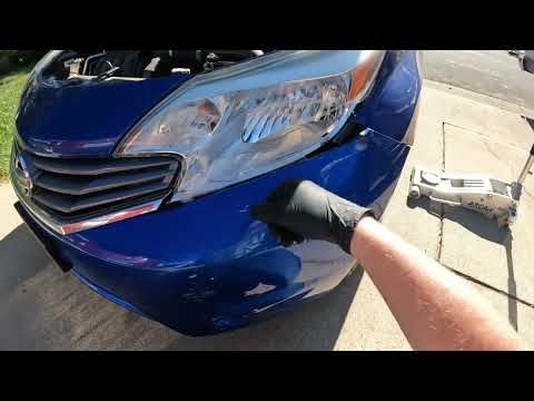 Видео: Как заменить корпус фары на Nissan Versa