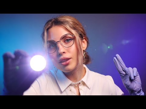 Видео: ASMR: очень подробный осмотр глаз *Световые триггеры, тесты на зрение, дальтонизм* Медицинская ро...
