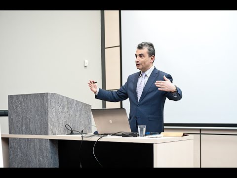 Видео: «Конкуренция в современном мире. Как стать успешным?» / Лекция Льва Шлосберга в Мурманске