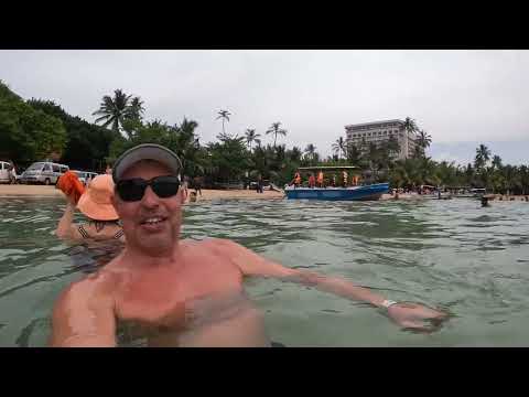 Видео: часть 13 .Шри -Ланка ,пляж Уныватуны ,Отель Santori.