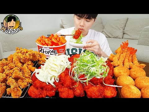 Видео: ASMR MUKBANG | Хрустящая жареная курица, Креветочные палочки, токпокки рецепт ! принимать пищу