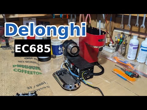 Видео: Разобрать кофеварку Delonghi EC685