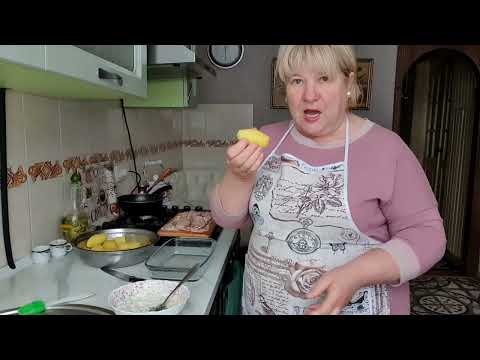 Видео: Запечённая картошка с беконом