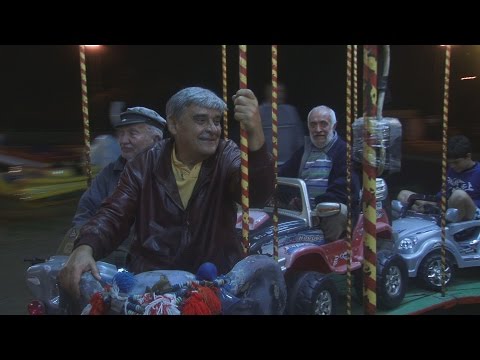 Видео: Джеки, Джони и Чарли не са имена на кучета