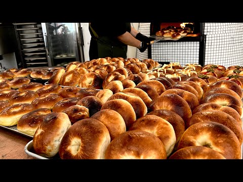 Видео: Бублики, запеченные на костре? Популярный магазин бубликов, где целый день пекут только бублики.