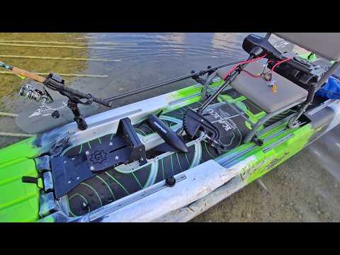 Видео: САМЫЙ ДЕШЁВЫЙ лодочный мотор на Amazon! Тест серии NewPort NV на каяке Kaku Zulu POOR MAN 360