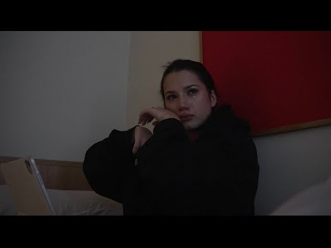 Видео: проблемы с визой, больница и отчисление.